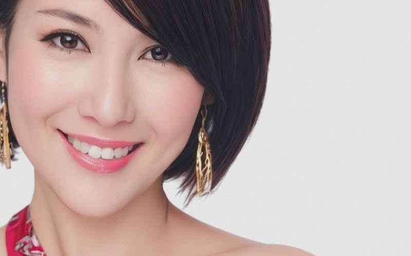 《姚贝娜：歌声永不落的绽放》