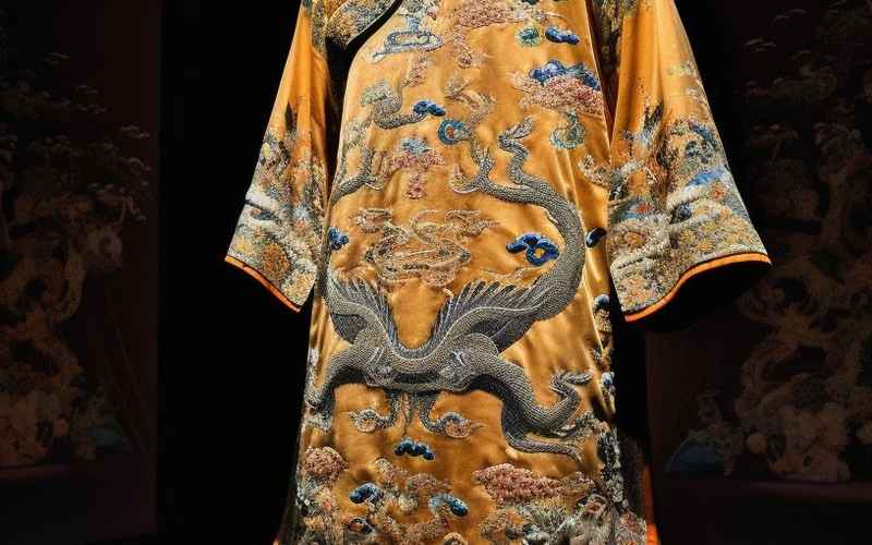 《还珠明珠：燕啼金銮》