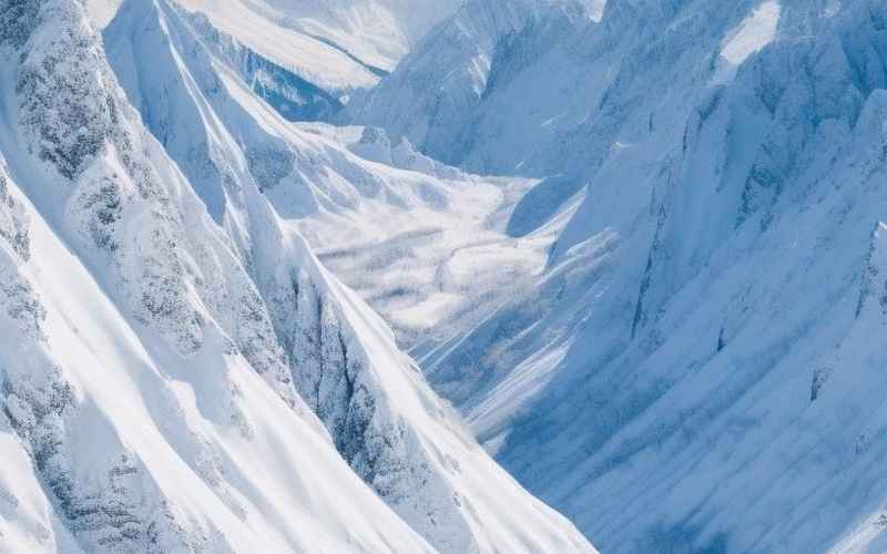 西藏冬天风景雪山浪漫,一场冬季温暖之旅 西藏冬天风景雪山浪漫,一场冬季温暖之旅