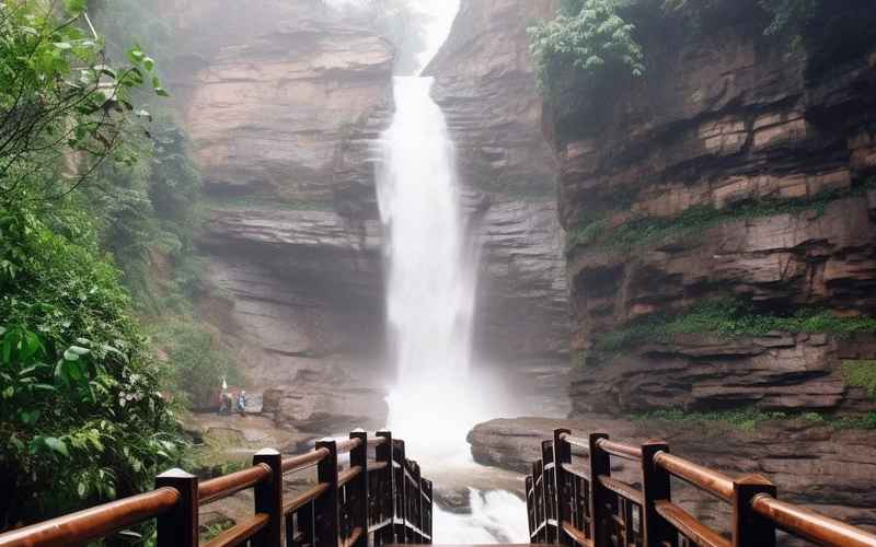 百丈飞瀑 观赏新视角 百丈飞瀑 观赏新视角