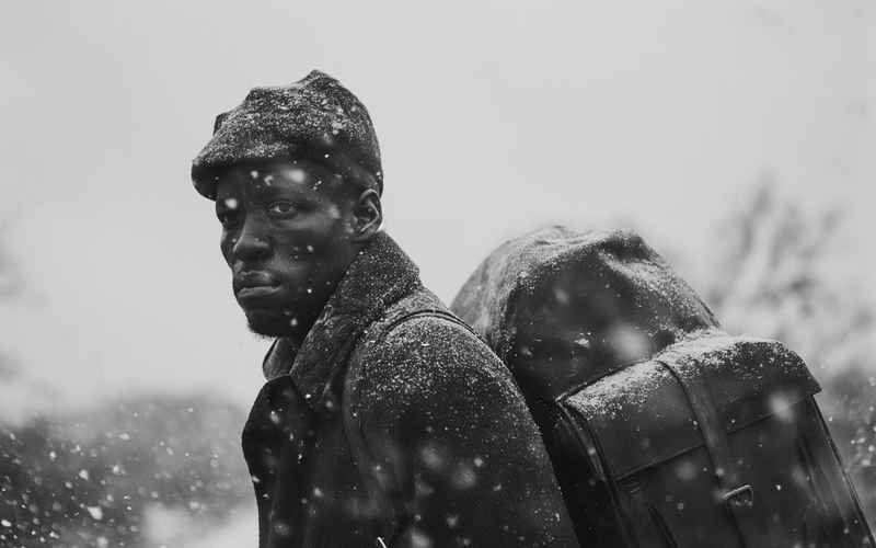 雪夜归途：十一月荧屏上的家国牵念