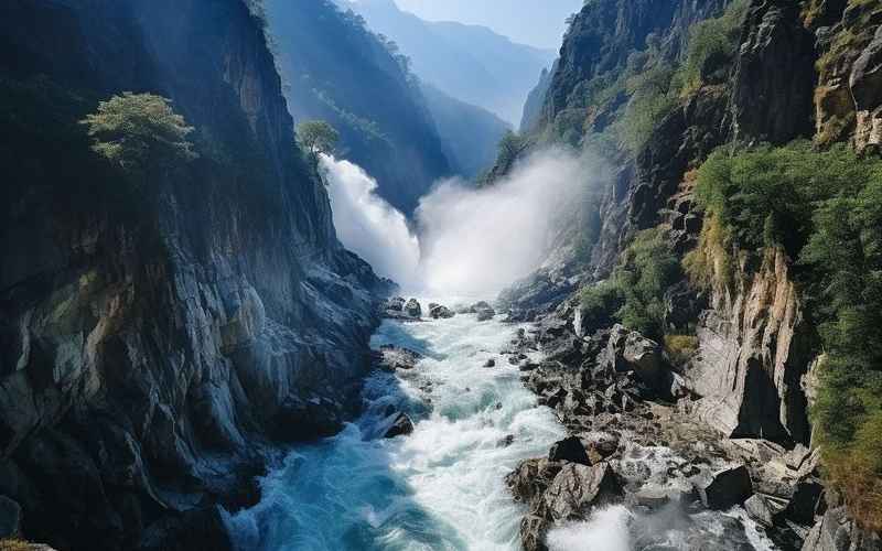 怒江大峡谷旅游攻略：情景遍览壮丽景色与文化底蕴
