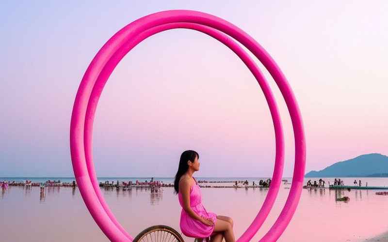 《特呈島旅游攻略:摩天輪與海灘必看景點》 《特呈島旅游攻略:摩天輪與海灘必看景點》