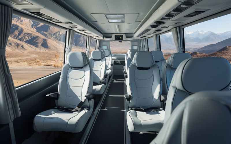 旅游大巴坐多少人，适合多少人？